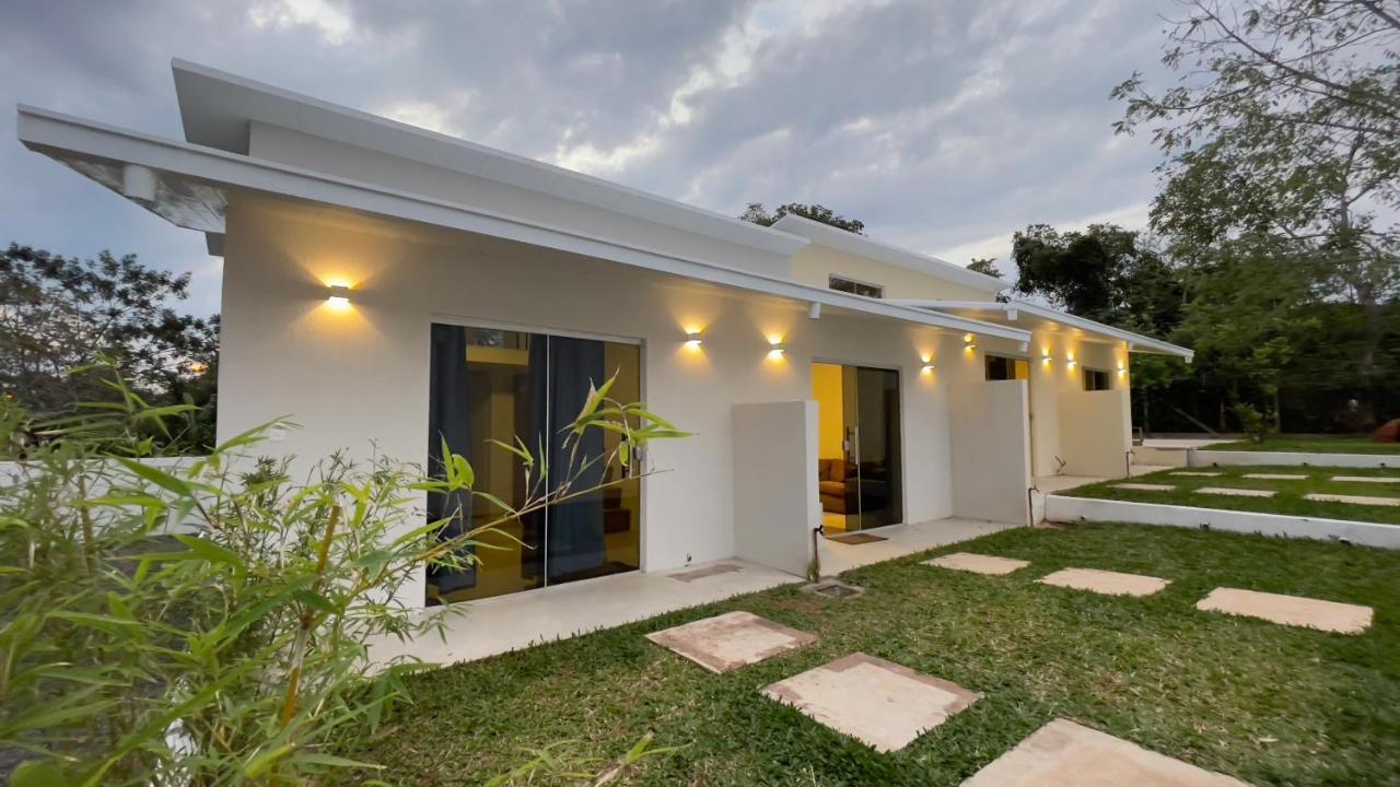 Tiny Houses En Asuncion. Zona Aeropuerto-Rakiura Luque Bagian luar foto